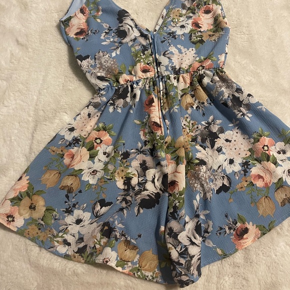 Women’s Romper - Picture 2 of 5